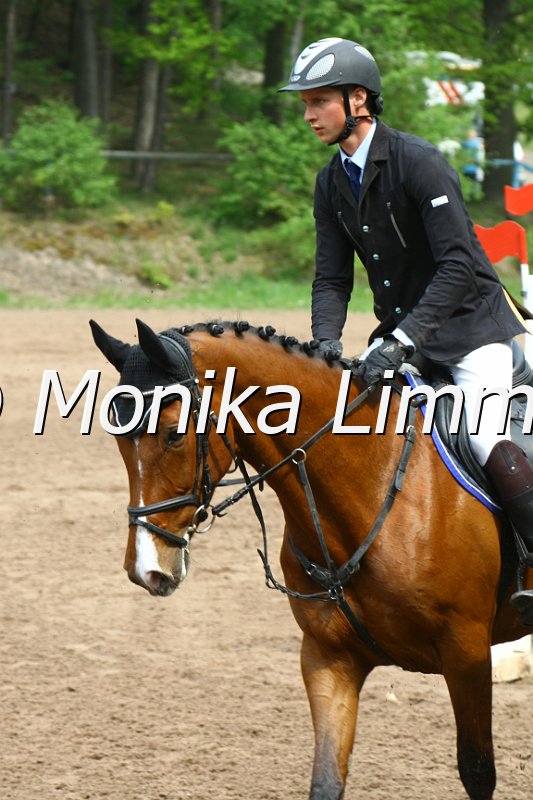 104M3582_Liovanna_Springpf L.JPG